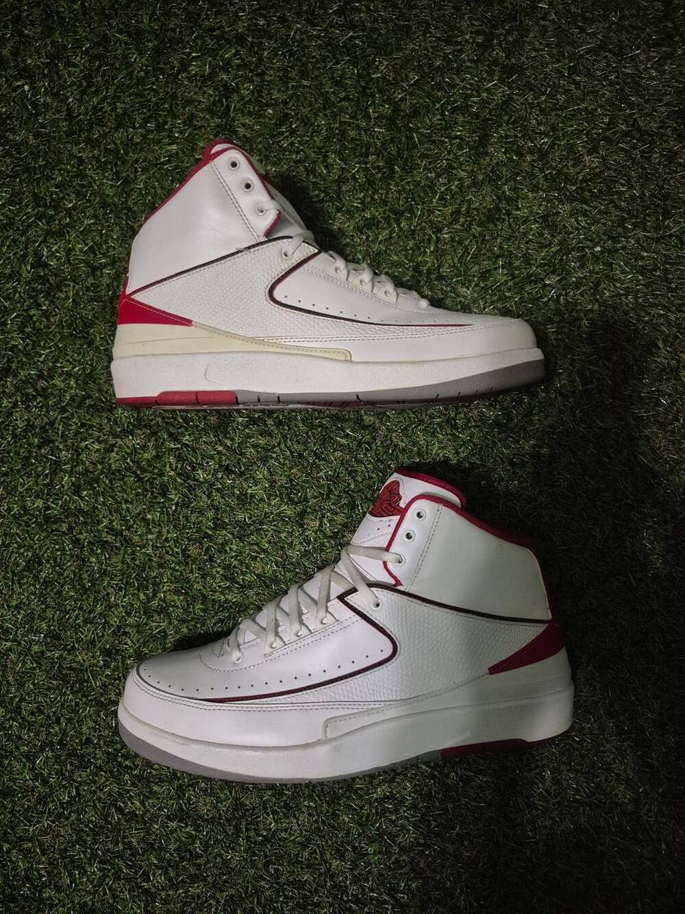 Nike Air Jordan 2 Retro Chicago Home White Red